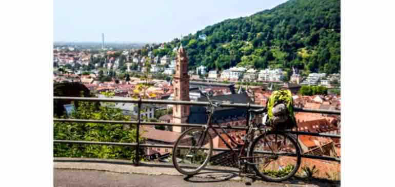 europe who are you varsovie avi assurance voyage bourse voyage solidaire