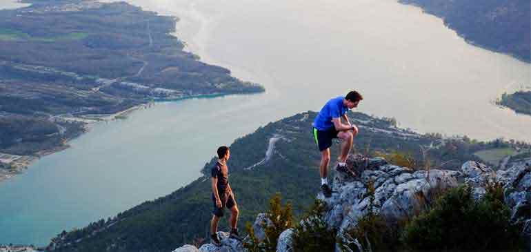 Globe Movers pour AVI assurance voyage