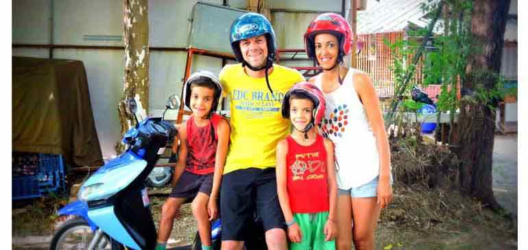 parenthese pointilles tour asie famille avi assurance tourdumonde